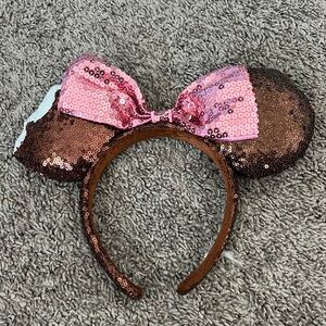 Disney Mickey bar Minnie ears brown,white & pink sequins chocolate bar inspired